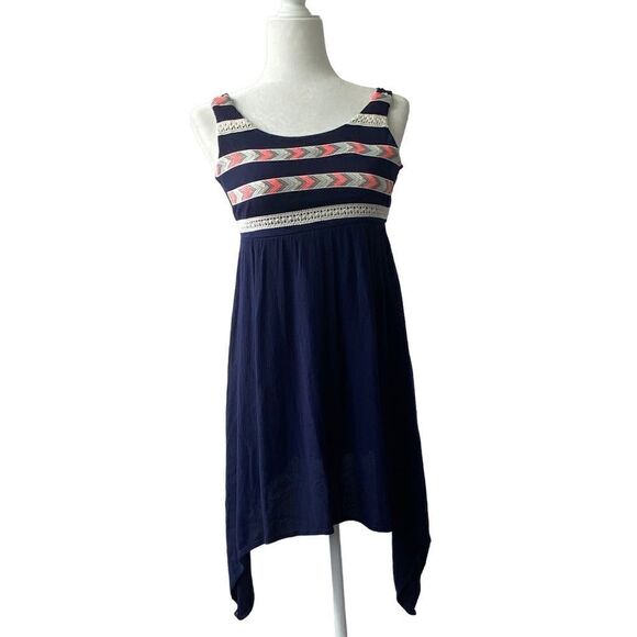 Paper Doll Tribal Stripes High Front Back Low Sides - Picture 1 of 9